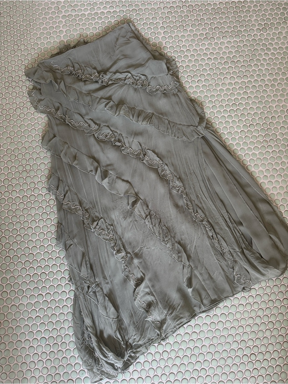 Zara embroidered and ruffled midi skirt size XS